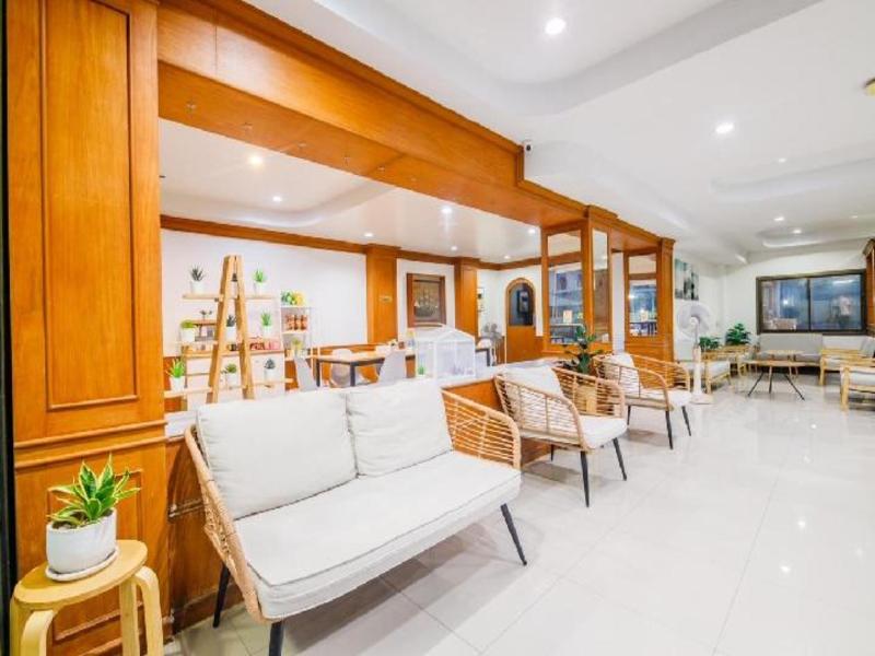 Grand Pl Hotel image 1