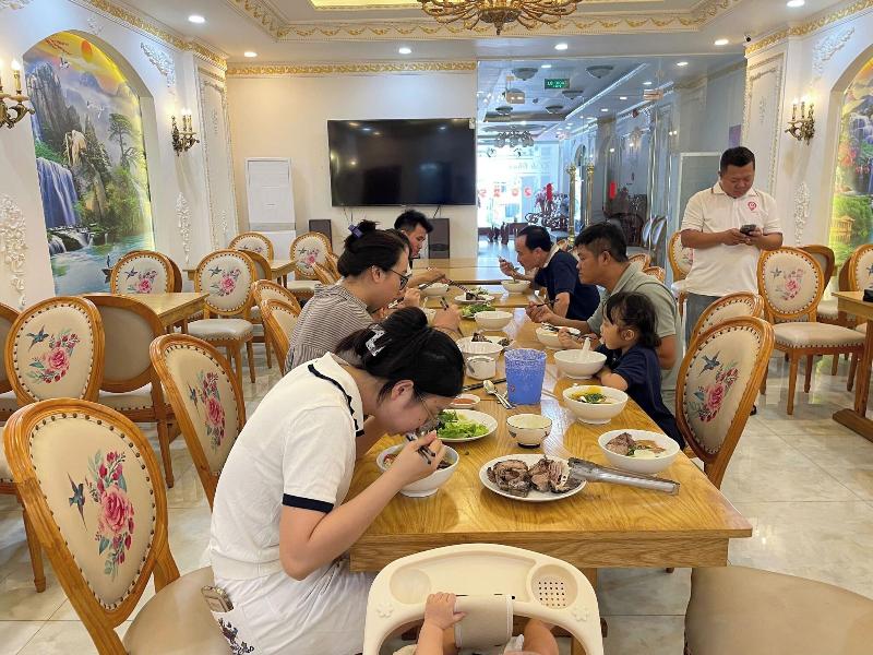 Hata Hotel image
