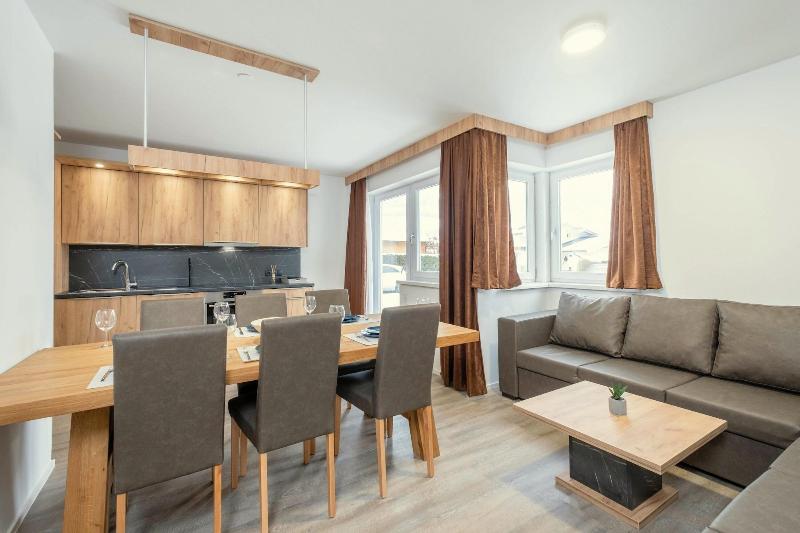 Aparthotel Maiskogelblick image