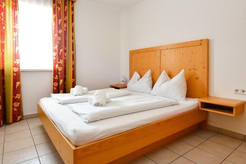 Aparthotel Maiskogelblick image
