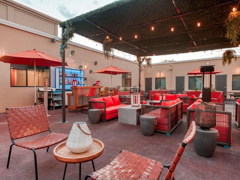Hotel Lexen Newhall image