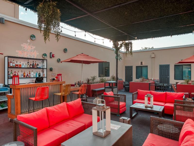 Hotel Lexen Newhall image