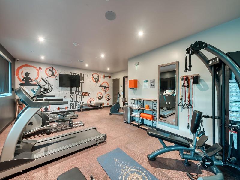 Hotel Lexen Newhall image