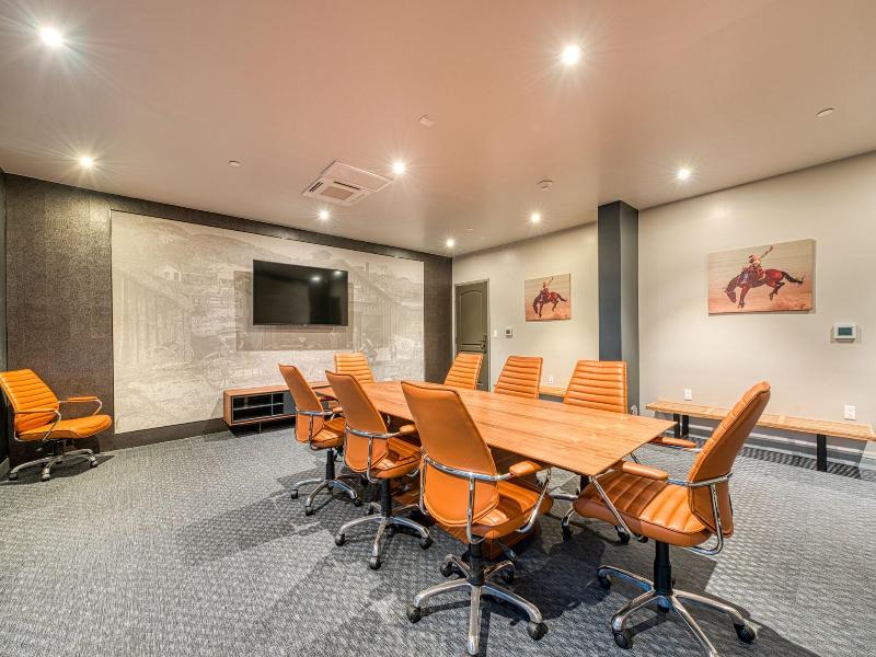 Hotel Lexen Newhall image