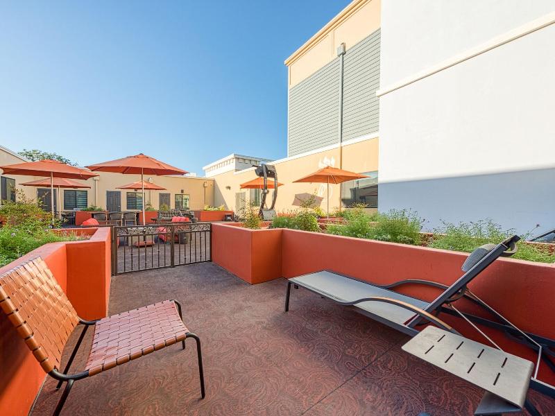 Hotel Lexen Newhall image