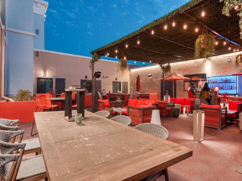 Hotel Lexen Newhall image