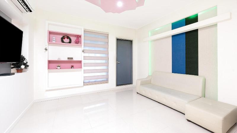 Gapyung Amor Pension Gaegok Suyoungjang image