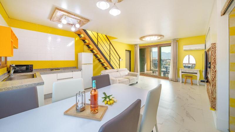 Gapyung Amor Pension Gaegok Suyoungjang image