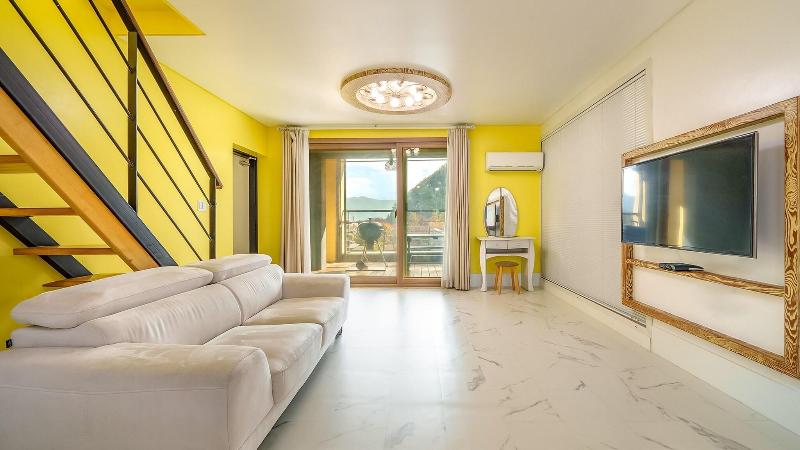 Gapyung Amor Pension Gaegok Suyoungjang image