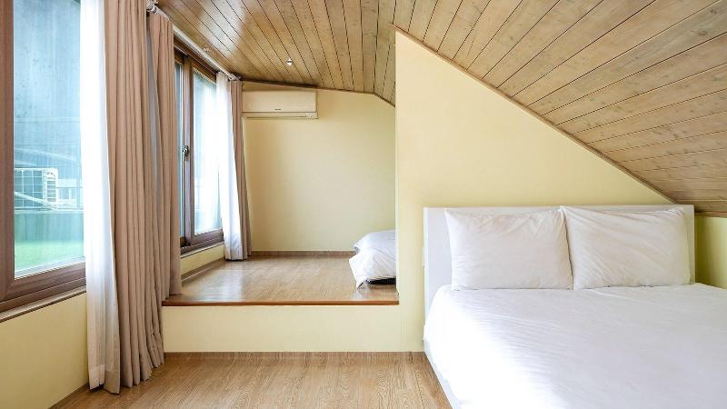 Gapyung Amor Pension Gaegok Suyoungjang image