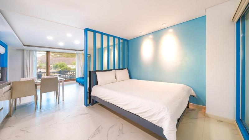Gapyung Amor Pension Gaegok Suyoungjang image