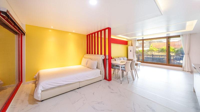 Gapyung Amor Pension Gaegok Suyoungjang image