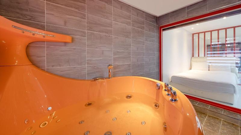 Gapyung Amor Pension Gaegok Suyoungjang image