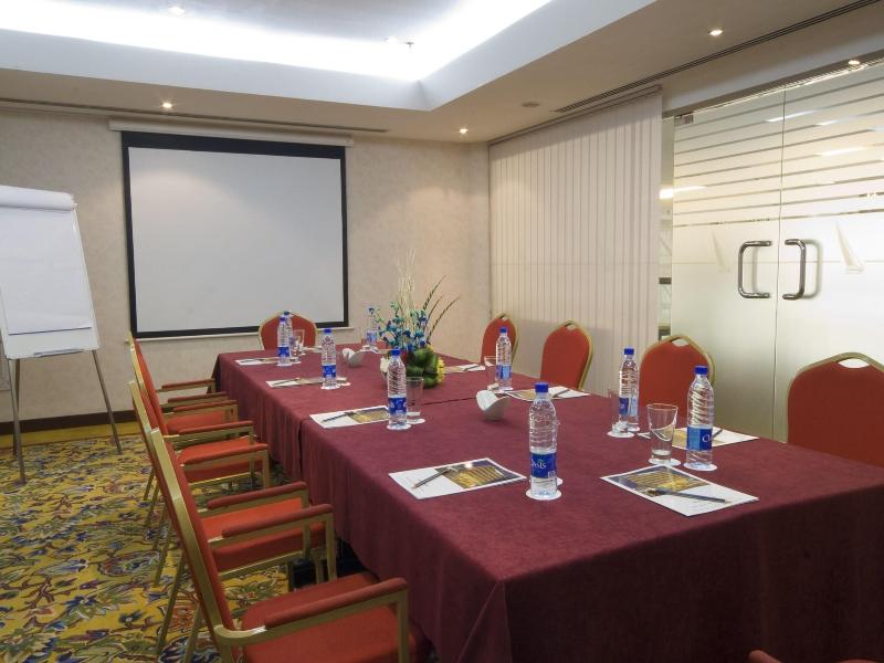 Aravi Hotel image