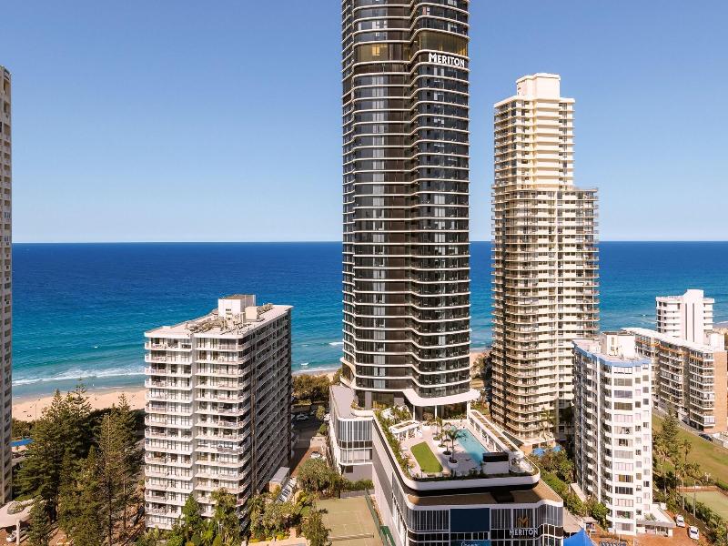 Meriton Suites Surfers Paradise image