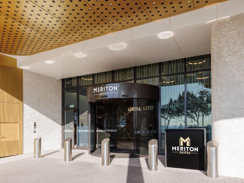 Meriton Suites Surfers Paradise image