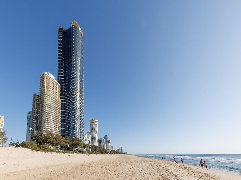 Meriton Suites Surfers Paradise image