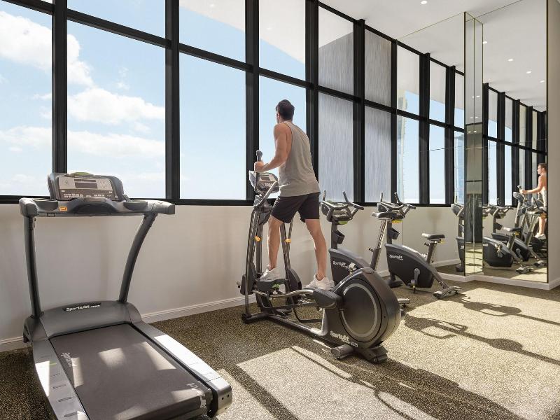 Meriton Suites Surfers Paradise image