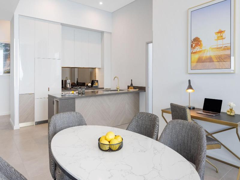 Meriton Suites Surfers Paradise image