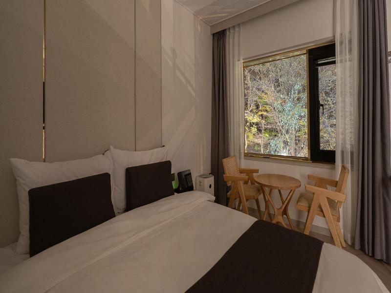 Denbasta Forest Hotel image