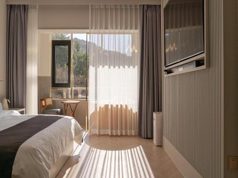 Denbasta Forest Hotel image
