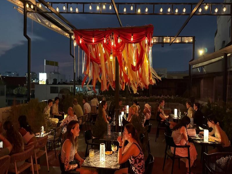 The Gravitique Hotel Khaosan image