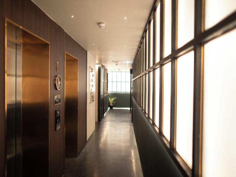 The Gravitique Hotel Khaosan image