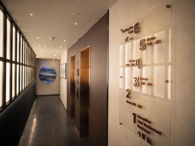The Gravitique Hotel Khaosan image