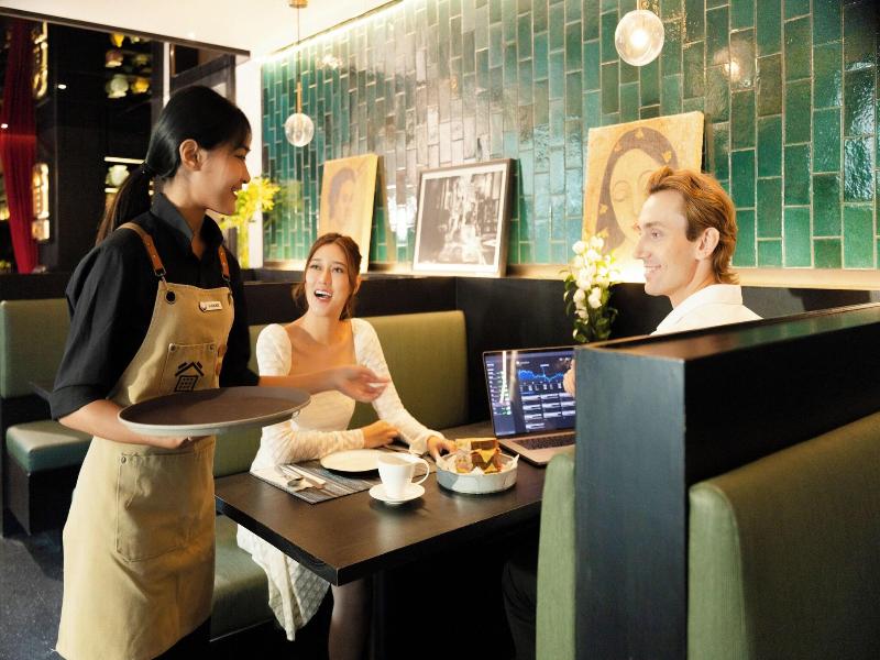 The Gravitique Hotel Khaosan image
