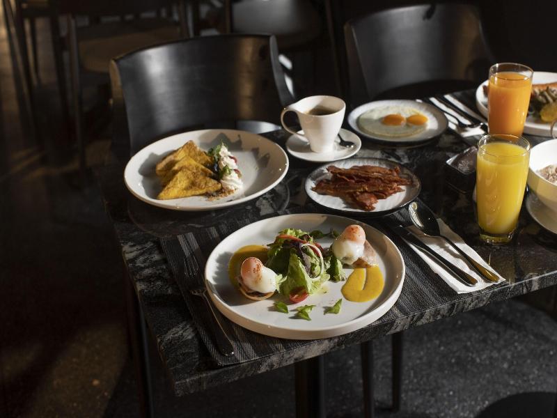 The Gravitique Hotel Khaosan image