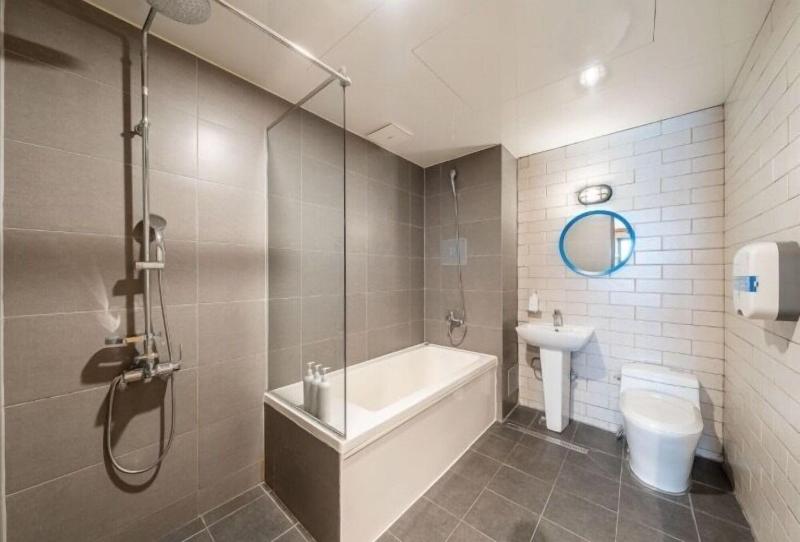 27 Hotel image