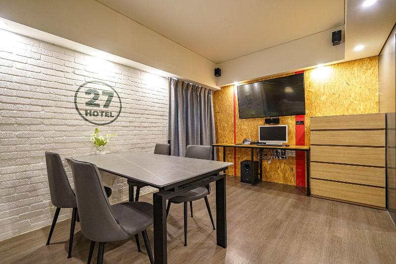 27 Hotel image