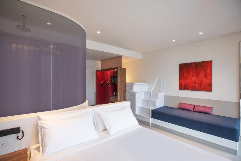 Wink Hotel Danang Riverside image
