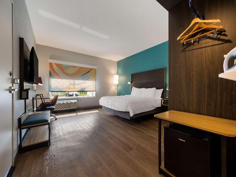 Tru By Hilton Novi Detroit image