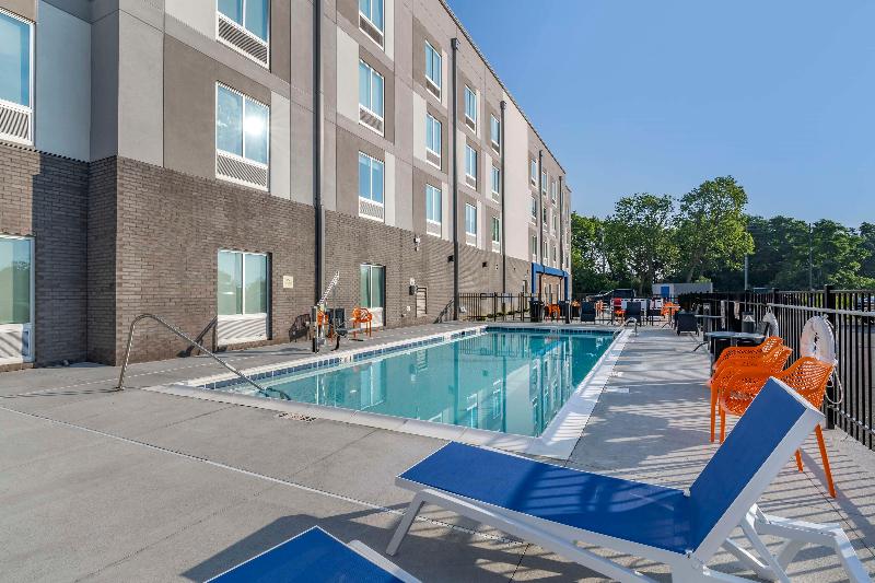 Hampton Inn Nicholasville Brannon Crossing image