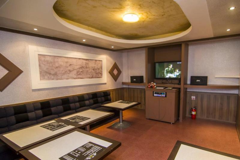 Hyundai Elliot Hotel and Resort image