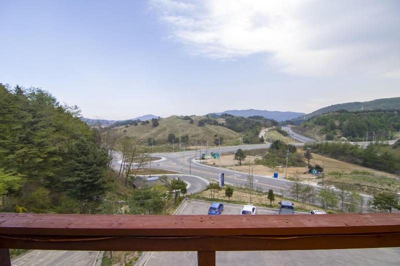 Hyundai Elliot Hotel and Resort image