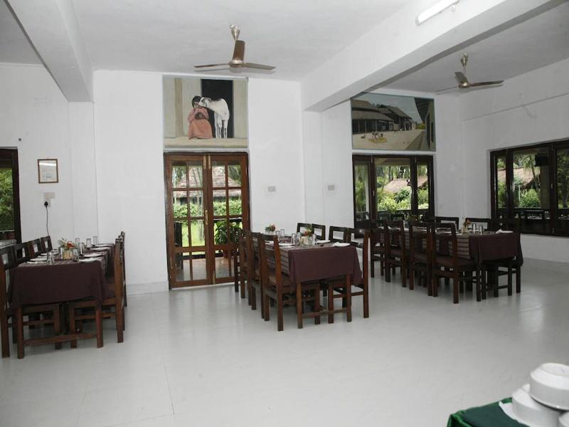 Chitwan Paradise Hotel image