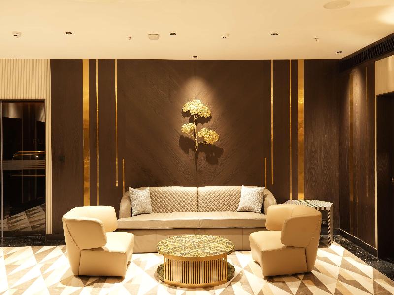 Parallel Hotels image