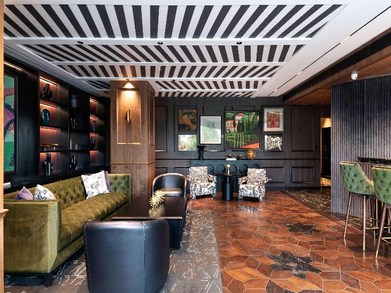 Parallel Hotels image