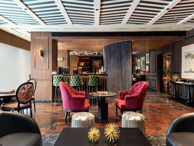 Parallel Hotels image