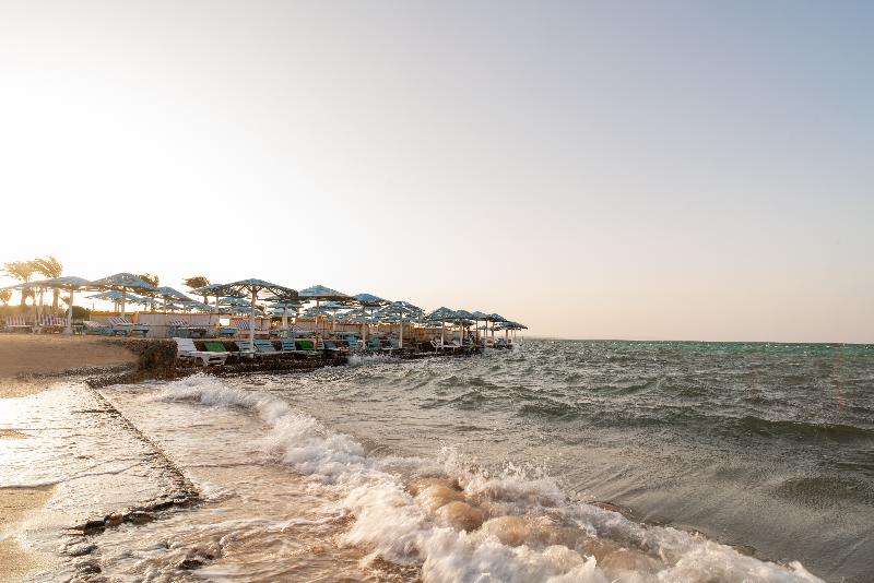 Beach & Waterfront