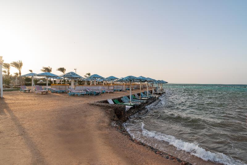 Beach & Waterfront