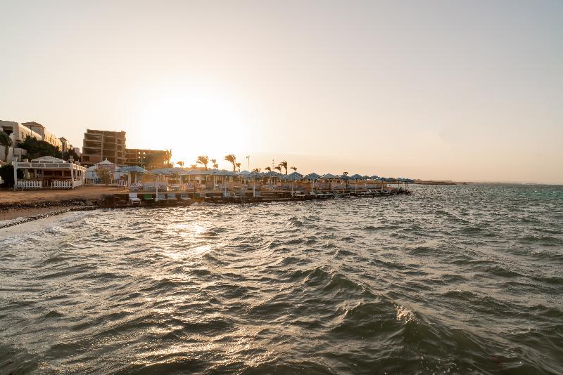 Beach & Waterfront