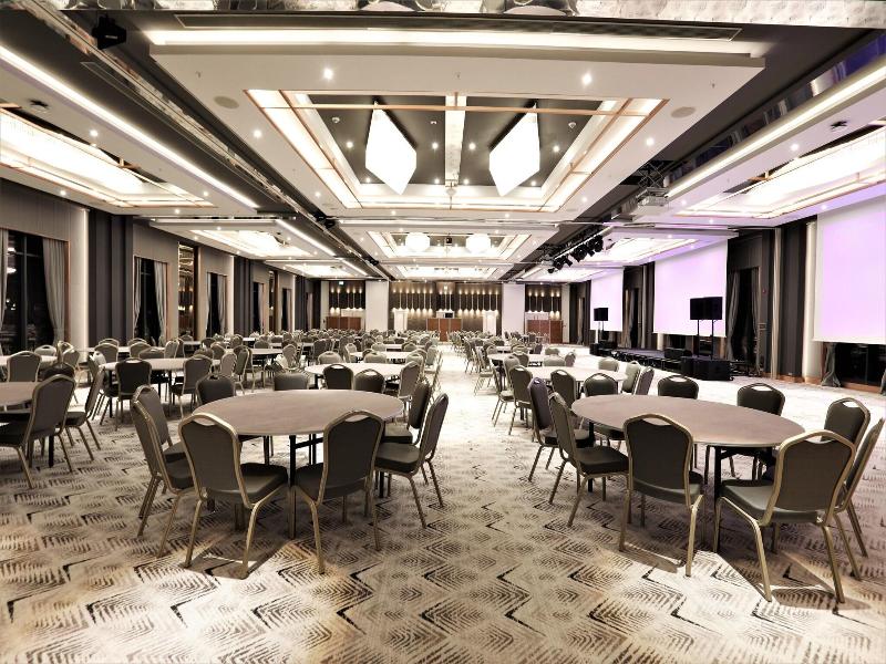Limak Skopje Luxury Hotel image