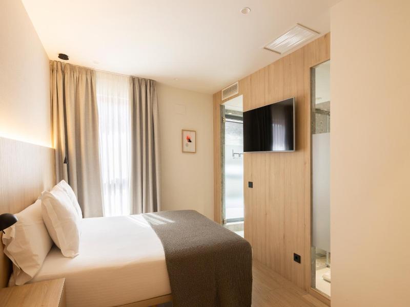 Inn Boutique Leon image