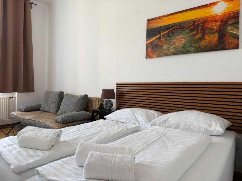 Real Living Apartments Vienna image
