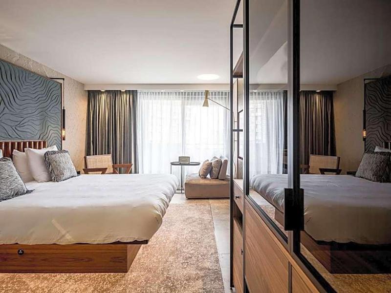 Alexander Hotel image