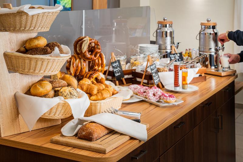 Classicx Landhaus & Hotel - Bed & Breakfast image