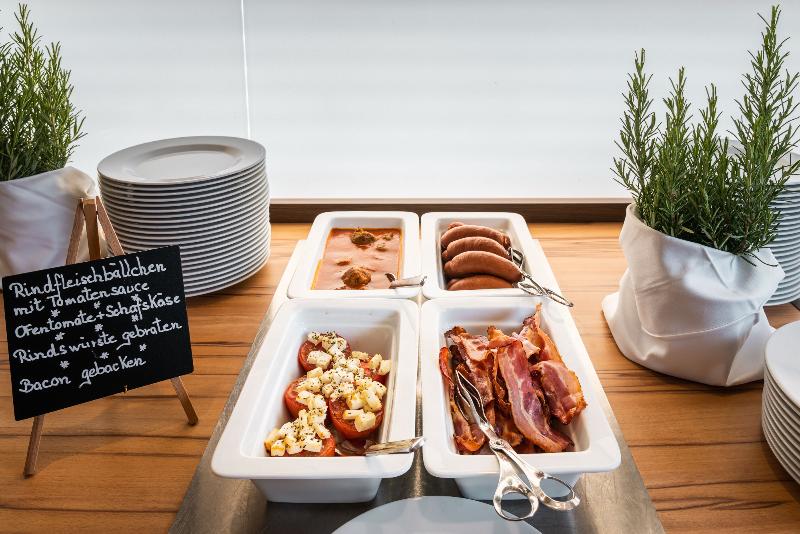 Classicx Landhaus & Hotel - Bed & Breakfast image